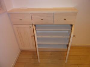 インパクト　ジェヌイン家具　玄関小物入れ